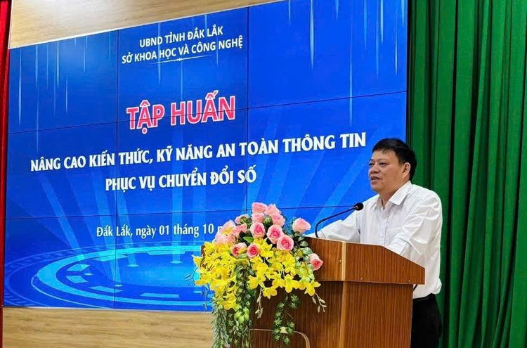 Tập huấn nâng cao kiến thức, kỹ năng an toàn thông tin phục vụ chuyển đổi số dành cho cán bộ chuyên trách công nghệ thông tin trên địa bàn tỉnh Đắk Lắk